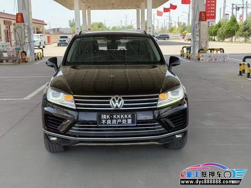 抵押车出售17年大众途锐轿车