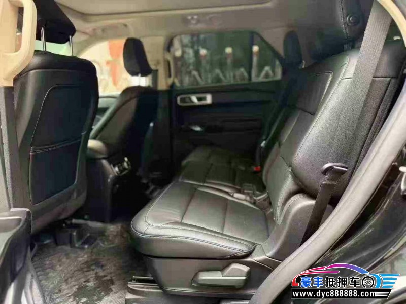 22年福特探险者轿车抵押车出售