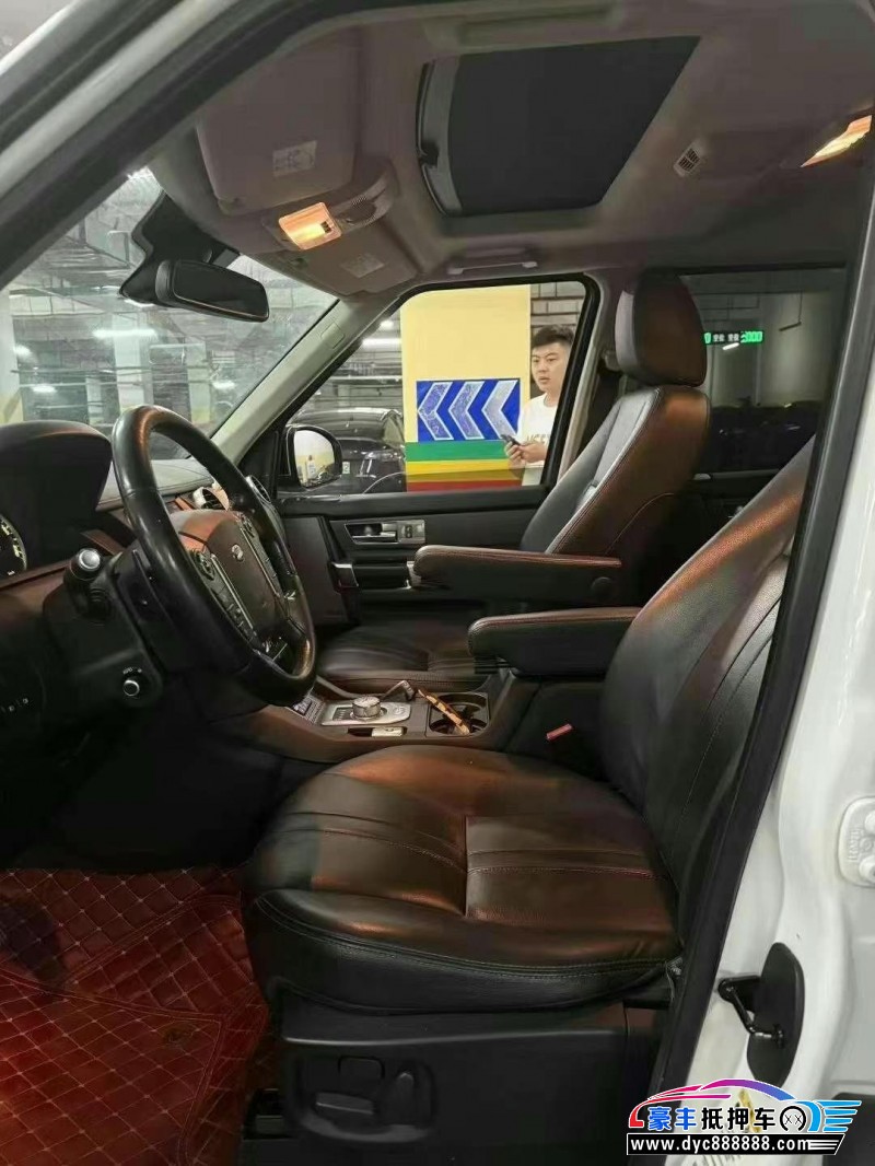 16年路虎发现4轿车抵押车出售