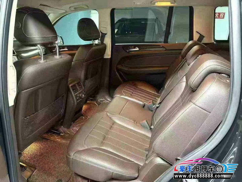 18年奔驰GLS轿车抵押车出售