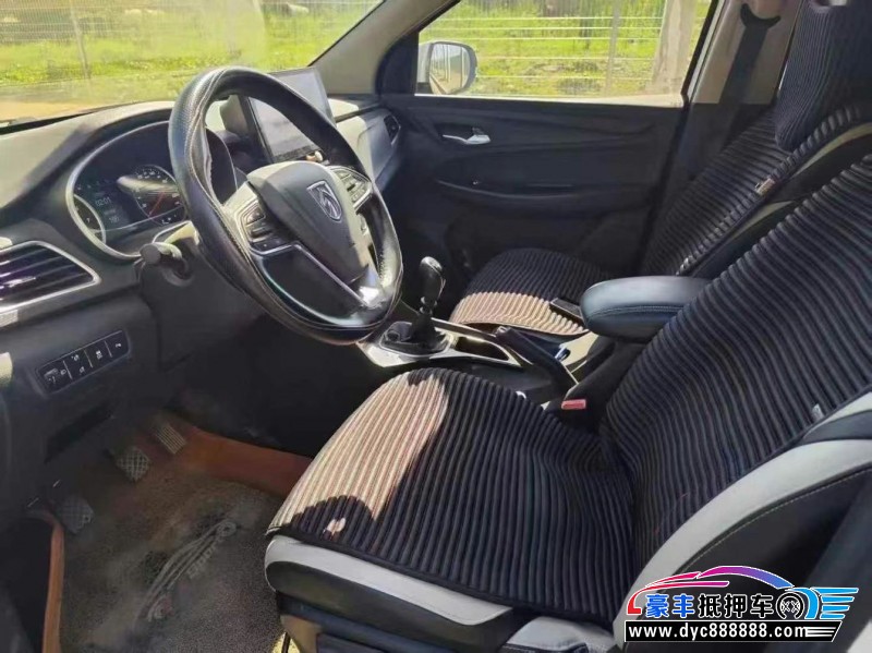 19年宝骏730轿车抵押车出售