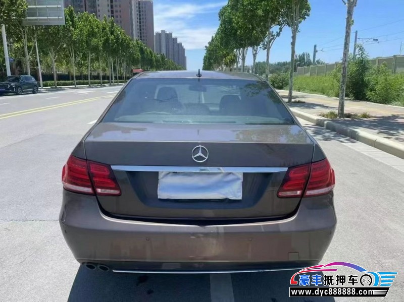 13年奔驰E轿车抵押车出售