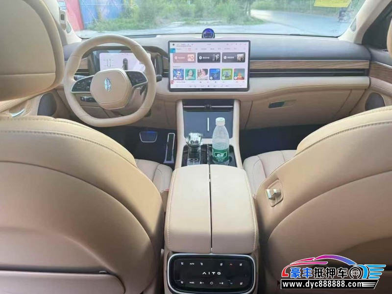 25年华为问界轿车抵押车出售