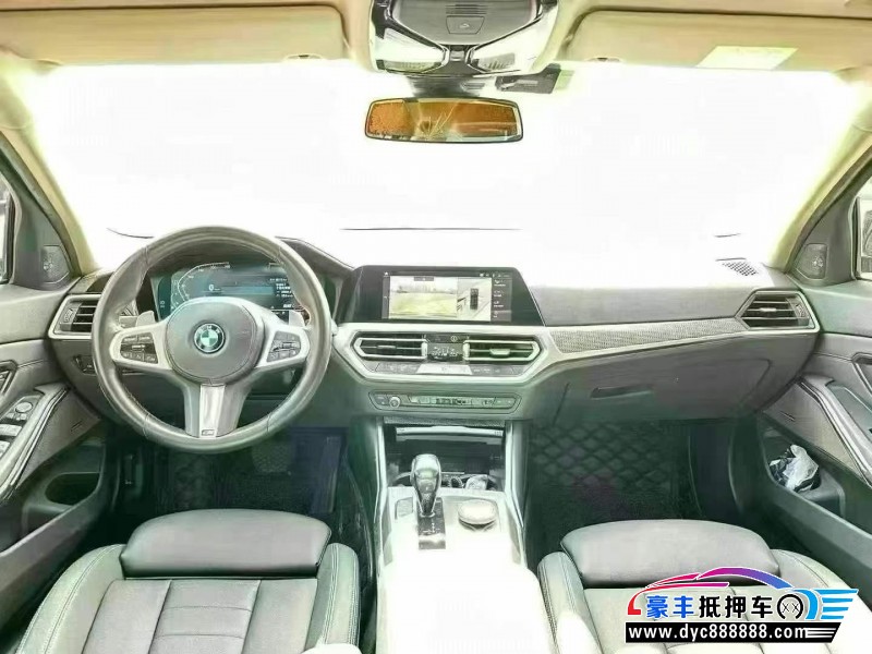 21年宝马3系轿车抵押车出售