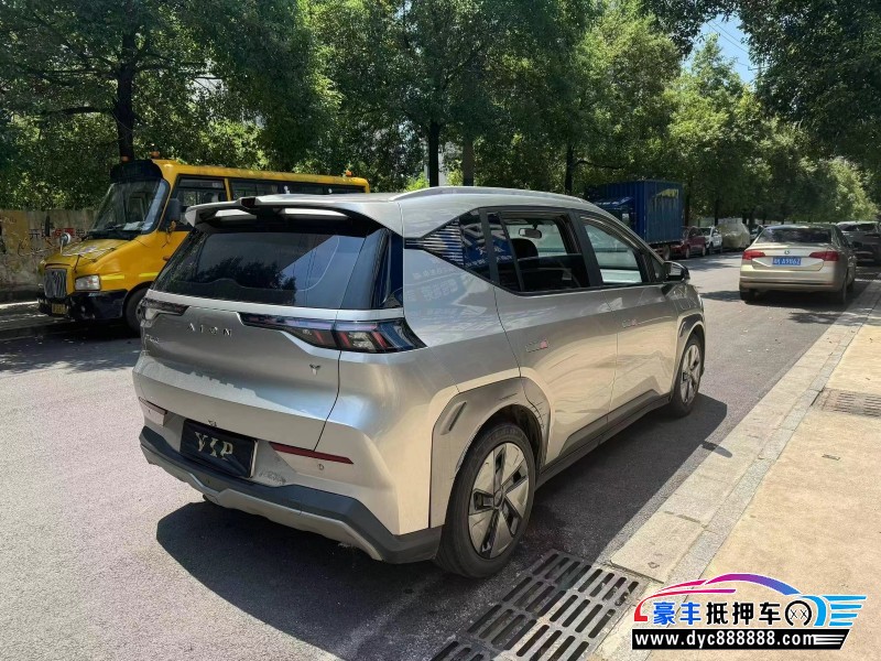 22年埃安Y70轿车抵押车出售