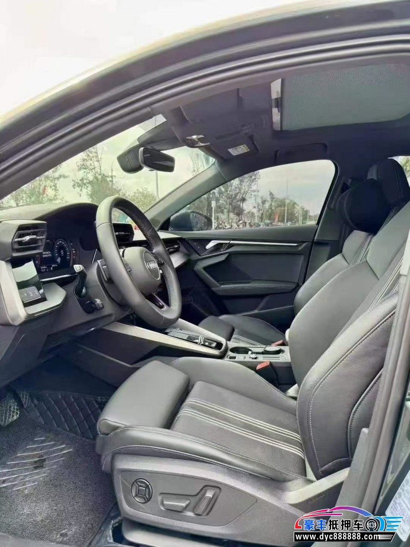 24年奥迪A3轿车抵押车出售