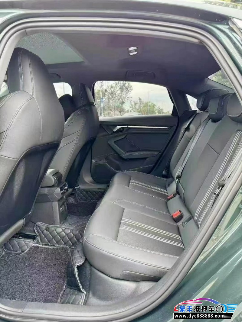 24年奥迪A3轿车抵押车出售