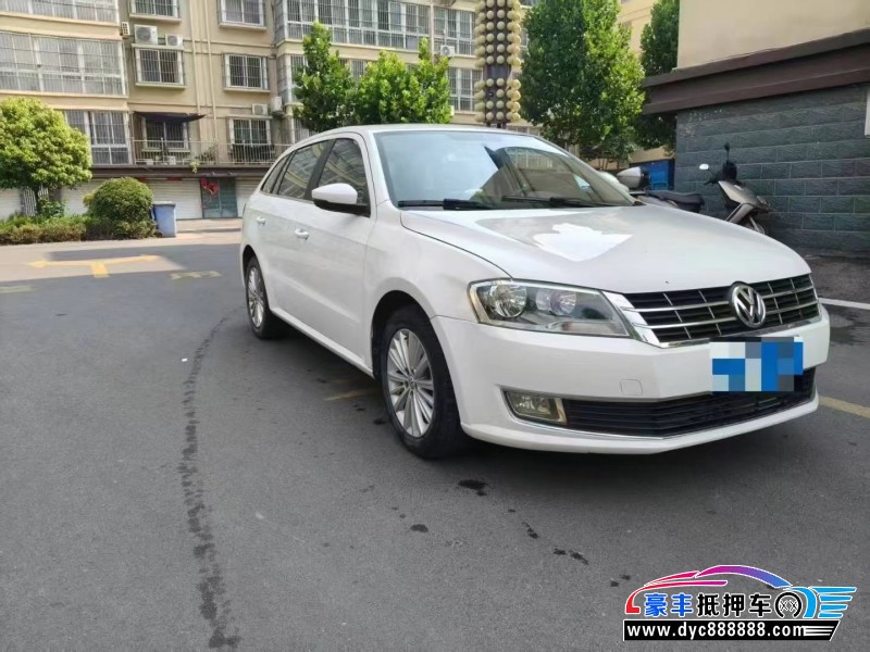 14年大众朗行轿车抵押车出售