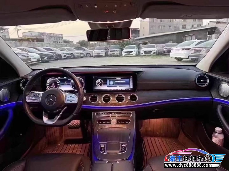 19年奔驰E轿车抵押车出售