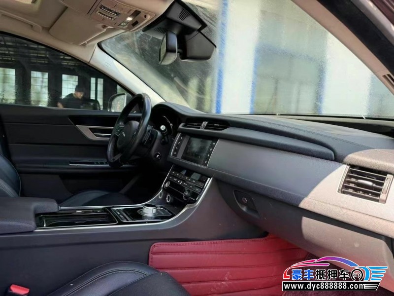 16年捷豹XF轿车抵押车出售