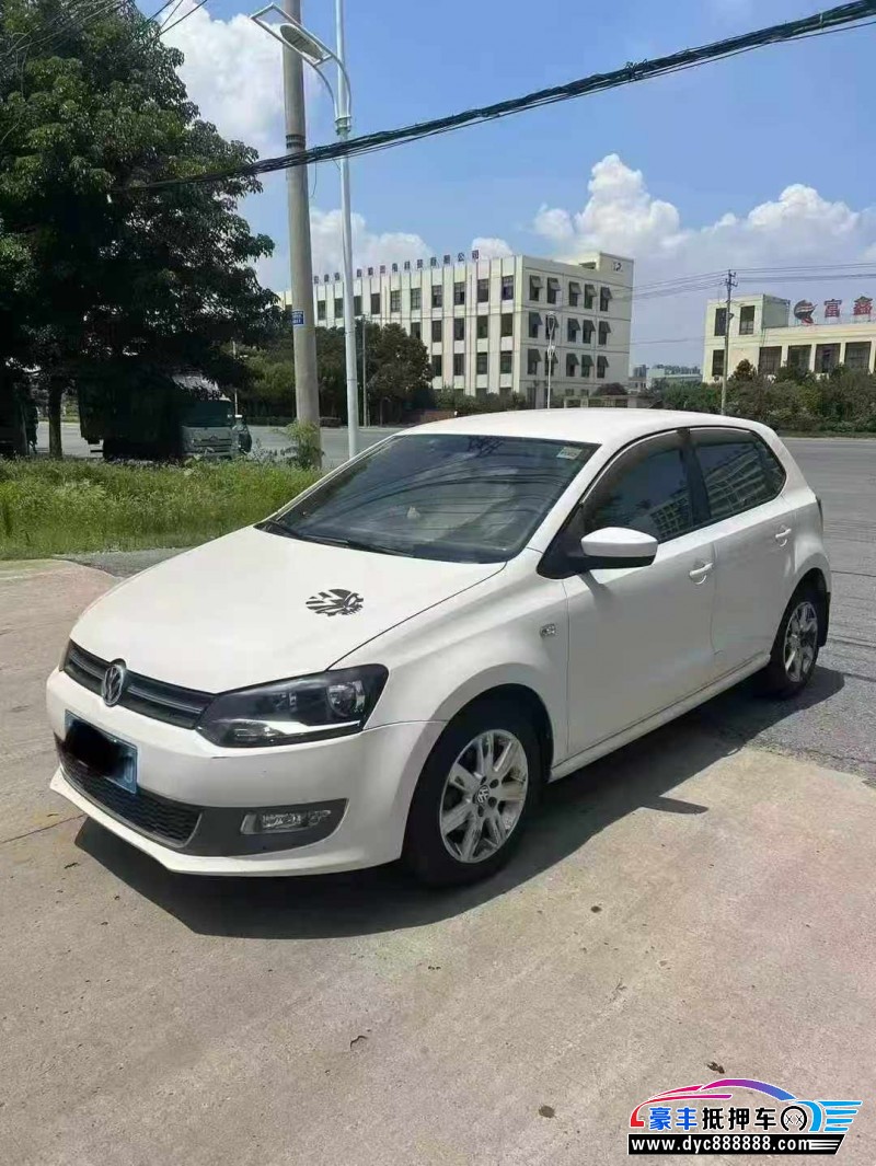 13年大众polo轿车抵押车出售