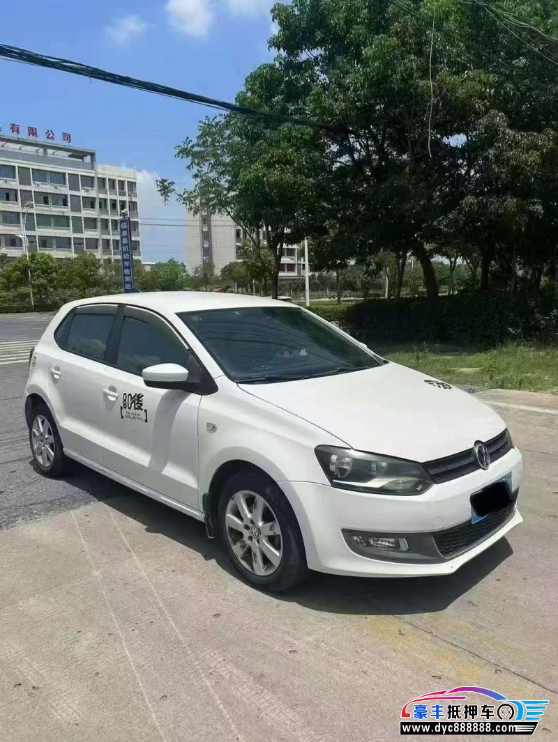 13年大众polo轿车抵押车出售