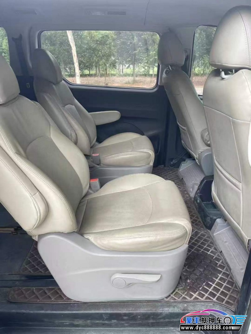 18年上汽大通G10MPV抵押车出售