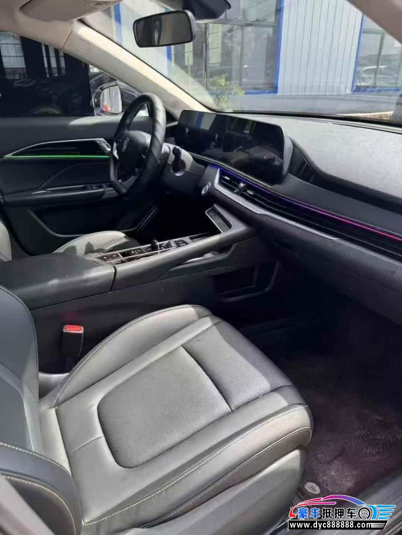 25年奔腾B70轿车抵押车出售