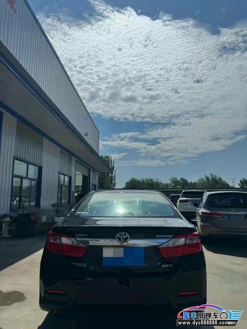 13年丰田凯美瑞轿车抵押车出售