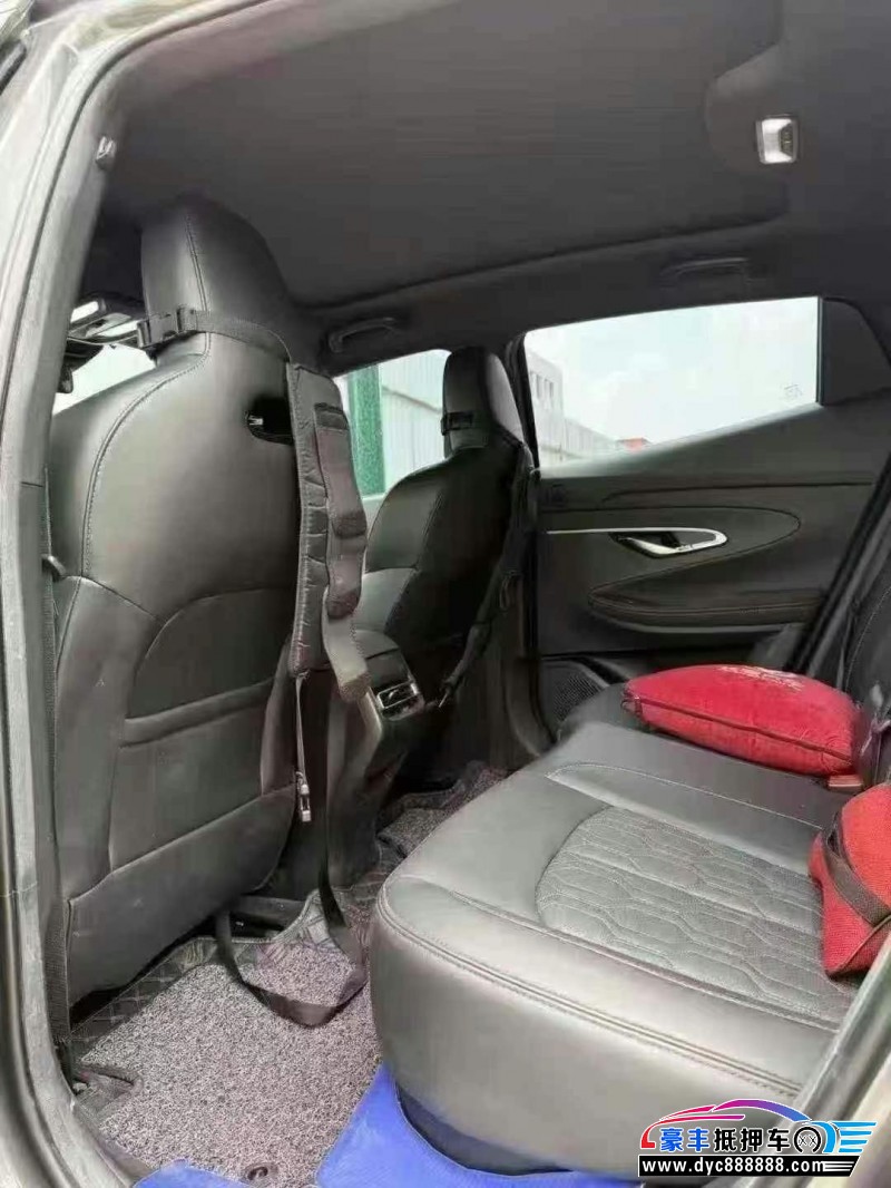 22年长安长安UNI轿车抵押车出售