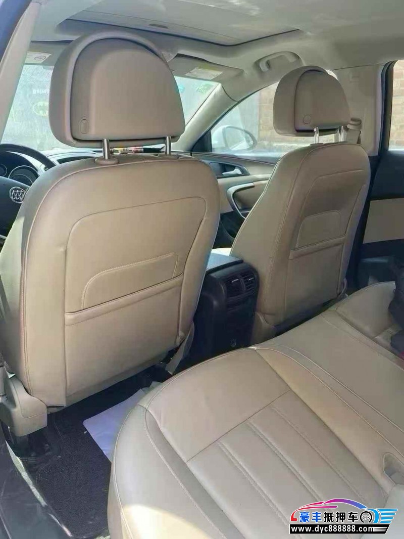 13年别克君威轿车抵押车出售