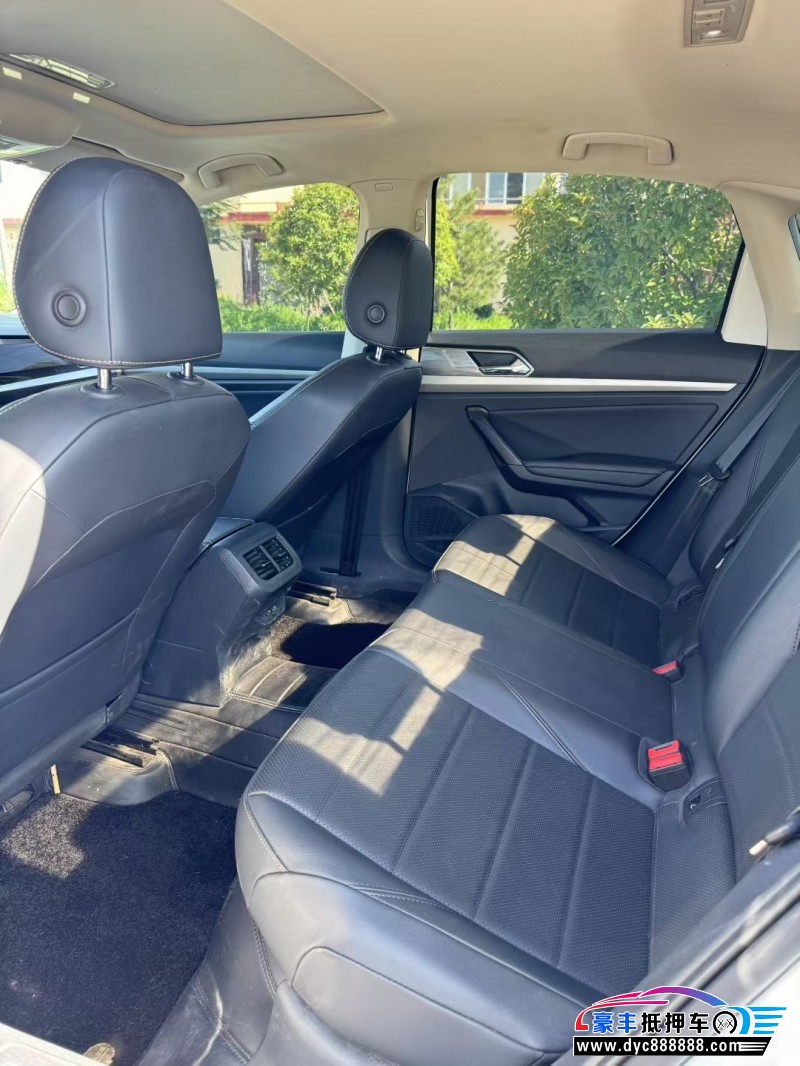 19年大众凌渡轿车抵押车出售