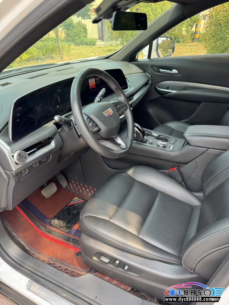 23年凯迪拉克XT4轿车抵押车出售