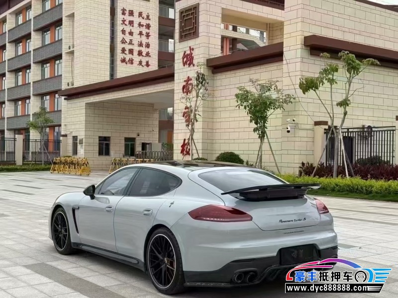 10年保时捷帕纳梅拉轿车抵押车出售