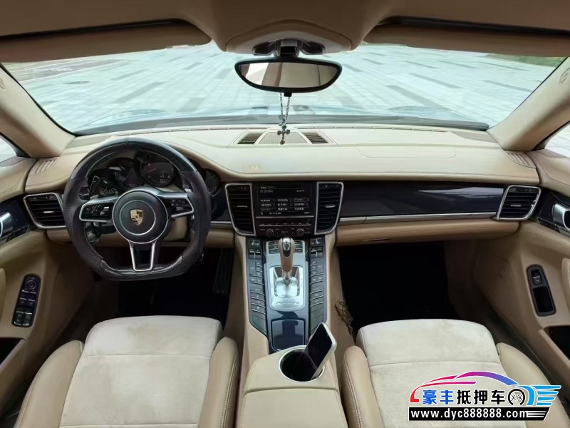 10年保时捷帕纳梅拉轿车抵押车出售