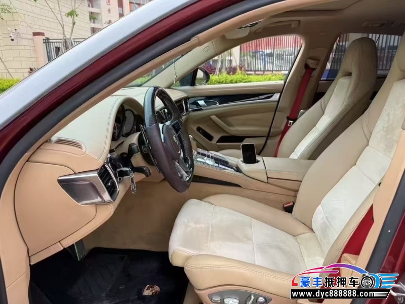 10年保时捷帕纳梅拉轿车抵押车出售