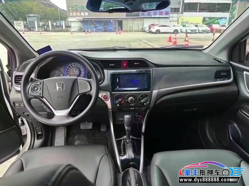 17年本田凌派轿车抵押车出售