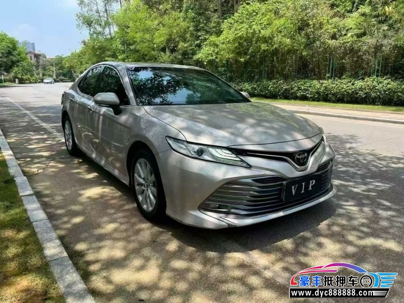 18年丰田凯美瑞轿车抵押车出售