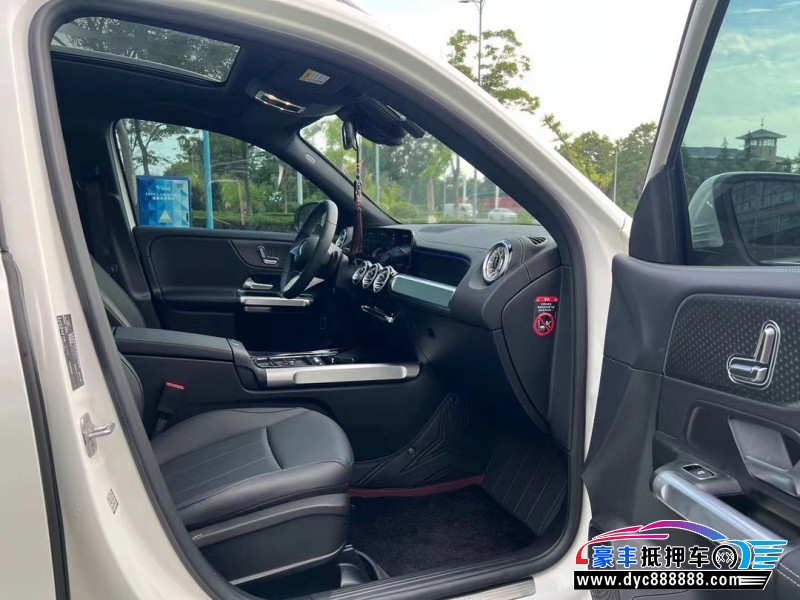 24年奔驰GLB轿车抵押车出售