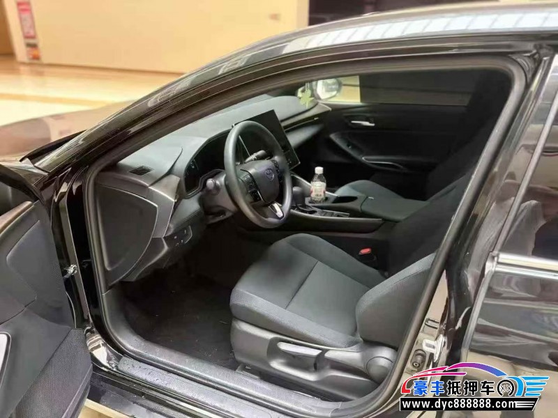 25年丰田亚洲龙轿车抵押车出售