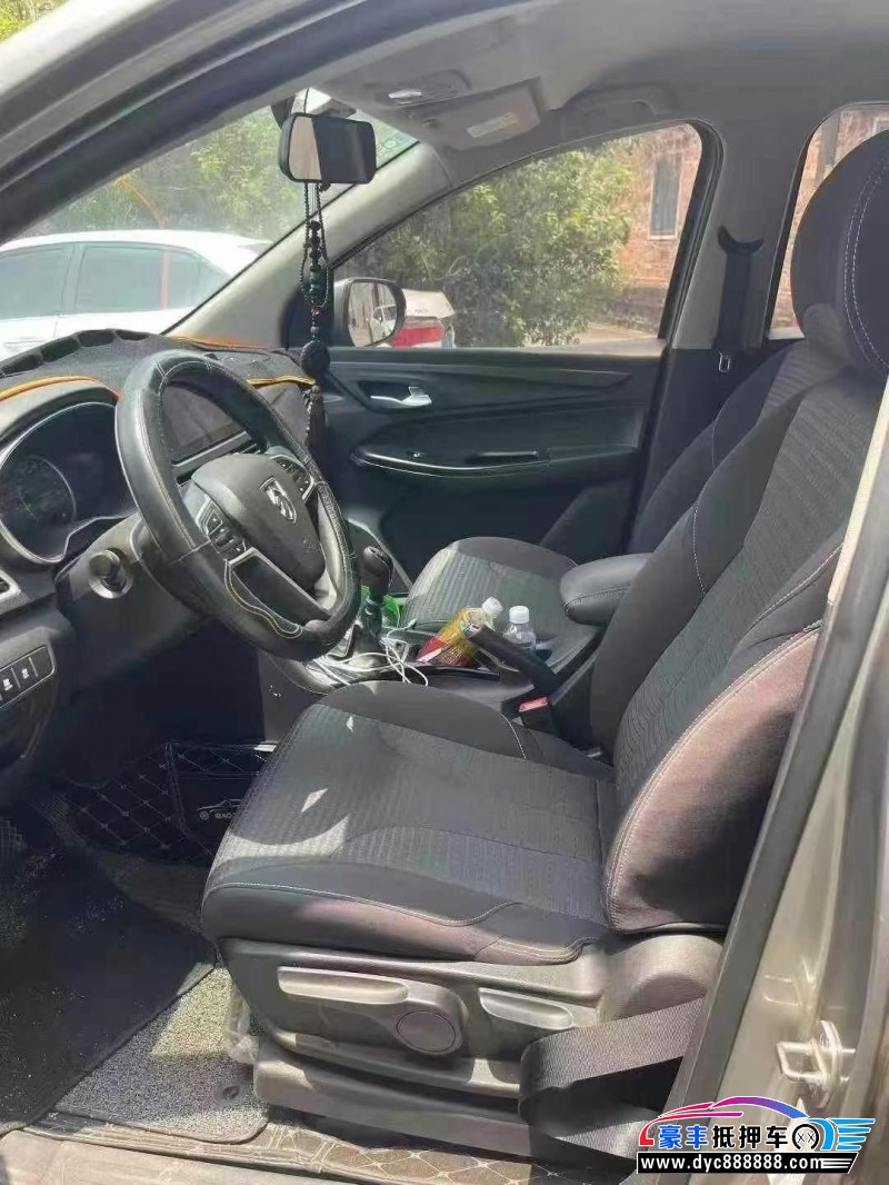 20年宝骏730轿车抵押车出售