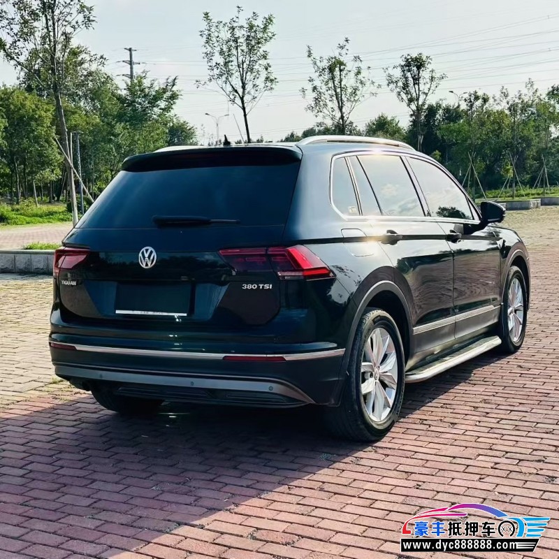 18年大众途威轿车抵押车出售