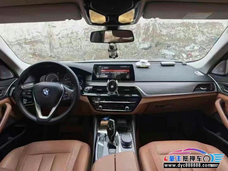 18年宝马5系轿车抵押车出售