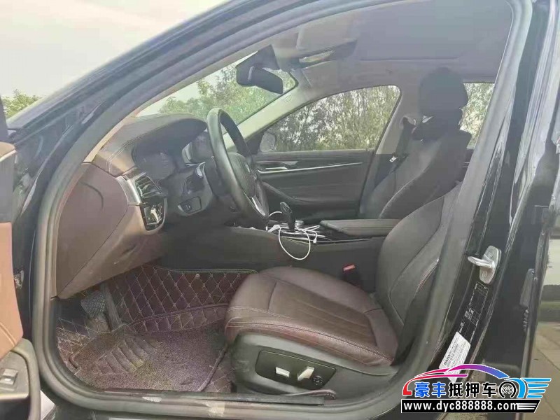 20年宝马5系轿车抵押车出售