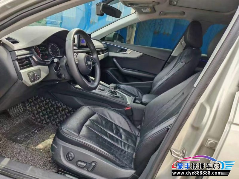 17年奥迪A4L轿车抵押车出售