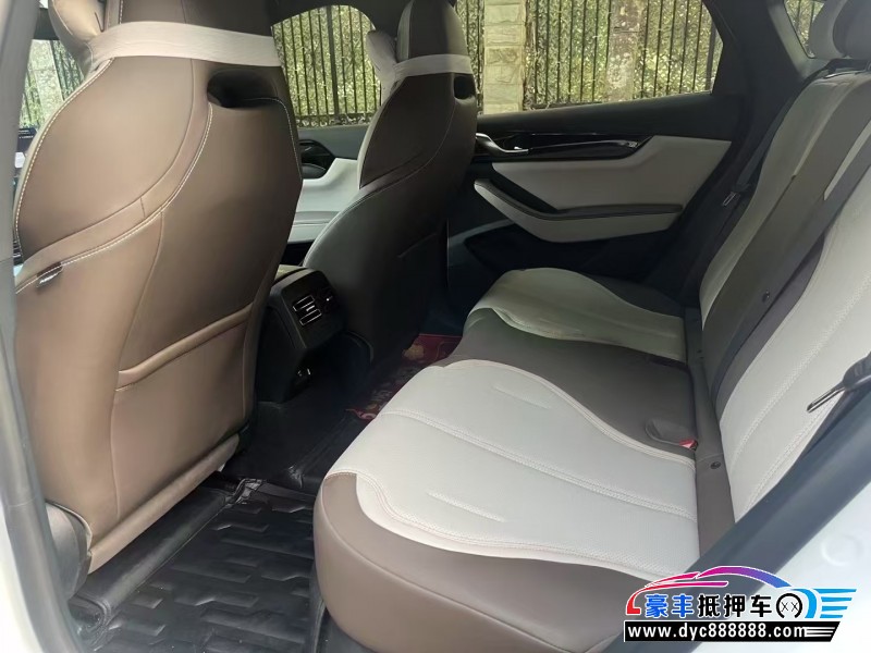 24年比亚迪秦轿车抵押车出售