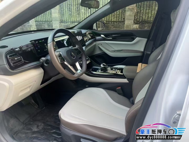 24年比亚迪秦轿车抵押车出售