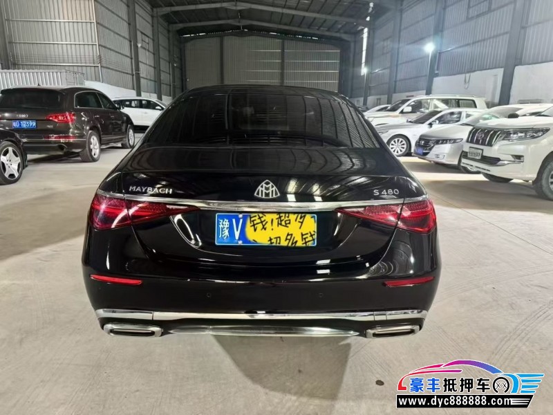 23年奔驰迈巴赫S级轿车抵押车出售