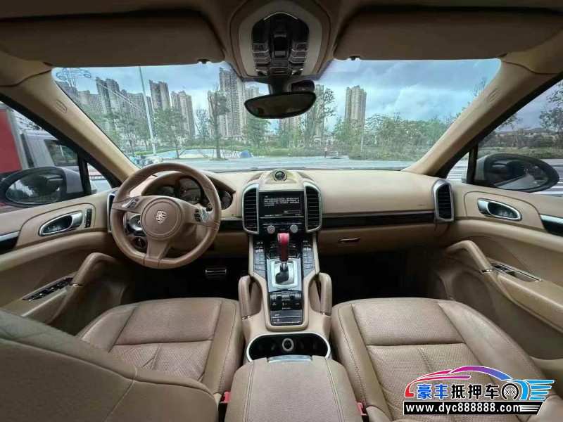 14年保时捷卡宴轿车抵押车出售