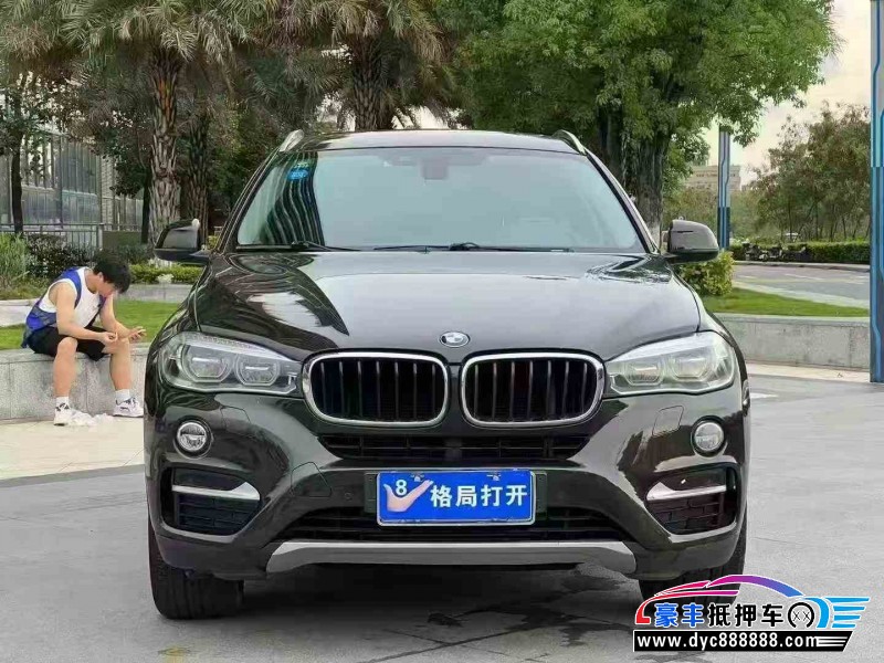 抵押车出售19年宝马X6轿车