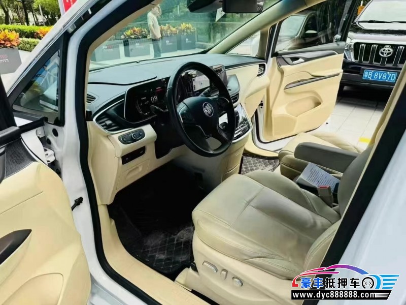 22年别克GL8轿车抵押车出售