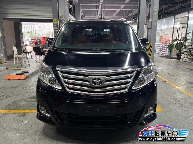 14年丰田埃尔法轿车抵押车出售