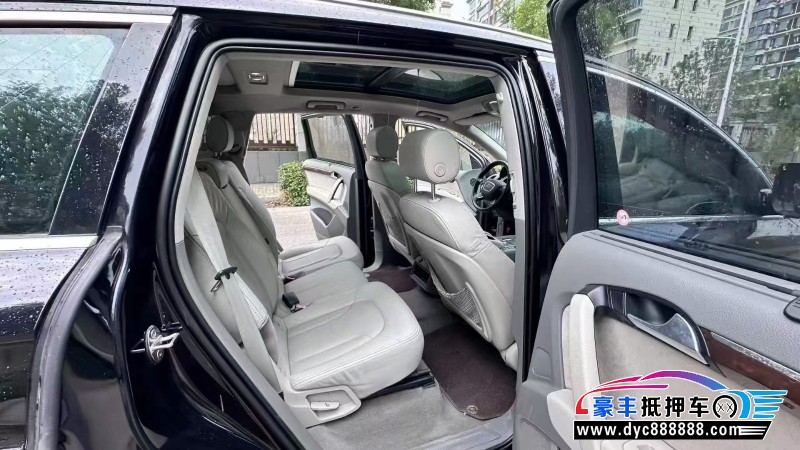 13年奥迪Q7轿车抵押车出售