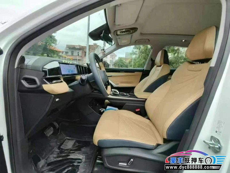 24年吉利博越轿车抵押车出售