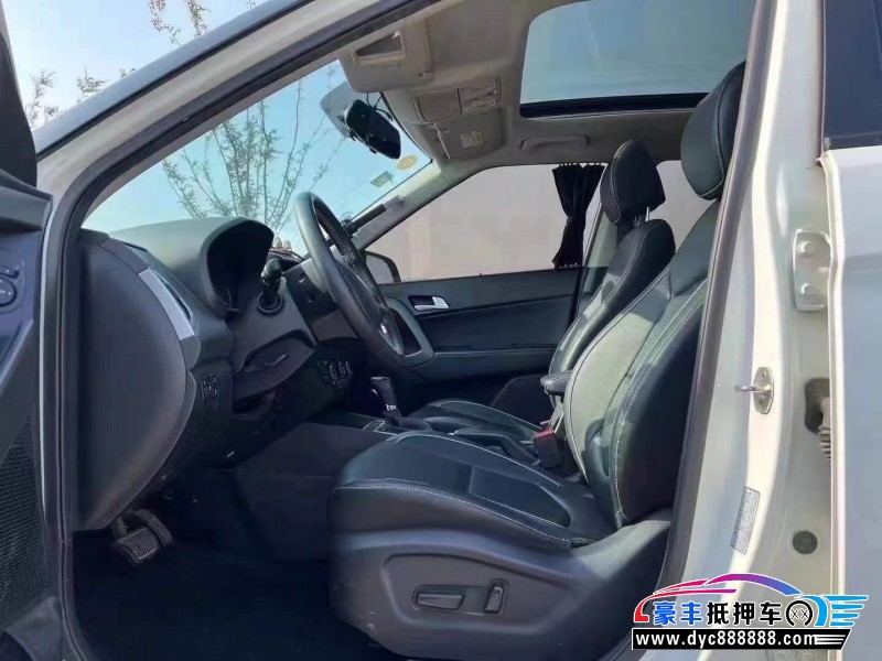 19年现代ix25轿车抵押车出售