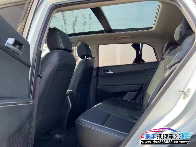 19年现代ix25轿车抵押车出售