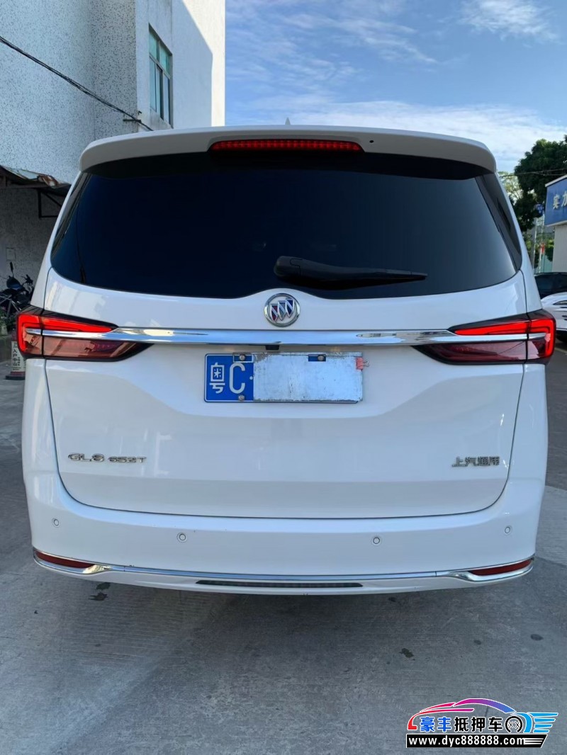 20年别克GL8轿车抵押车出售