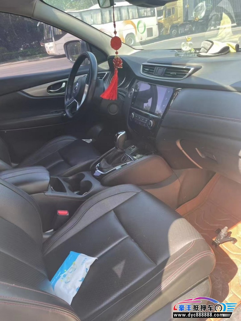 21年日产逍客轿车抵押车出售