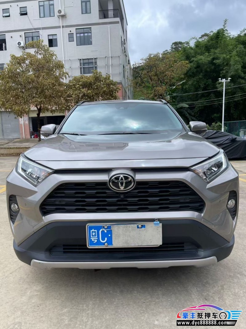 抵押车出售22年丰田RAV4轿车