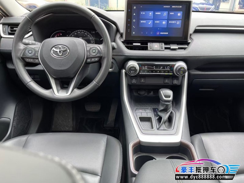 22年丰田RAV4轿车抵押车出售